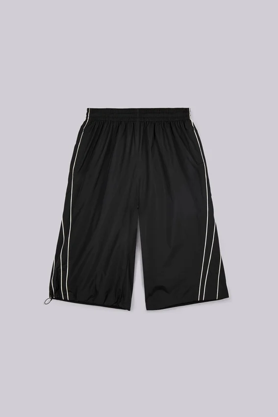 Black Vapor 3/4 Shorts